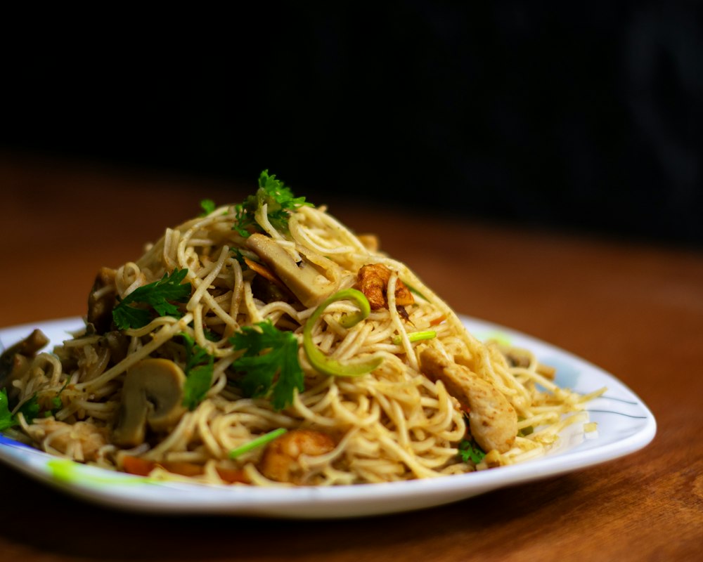 Stir-fried noodles with vegetables